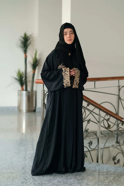 Safaa Calligraphy Abaya