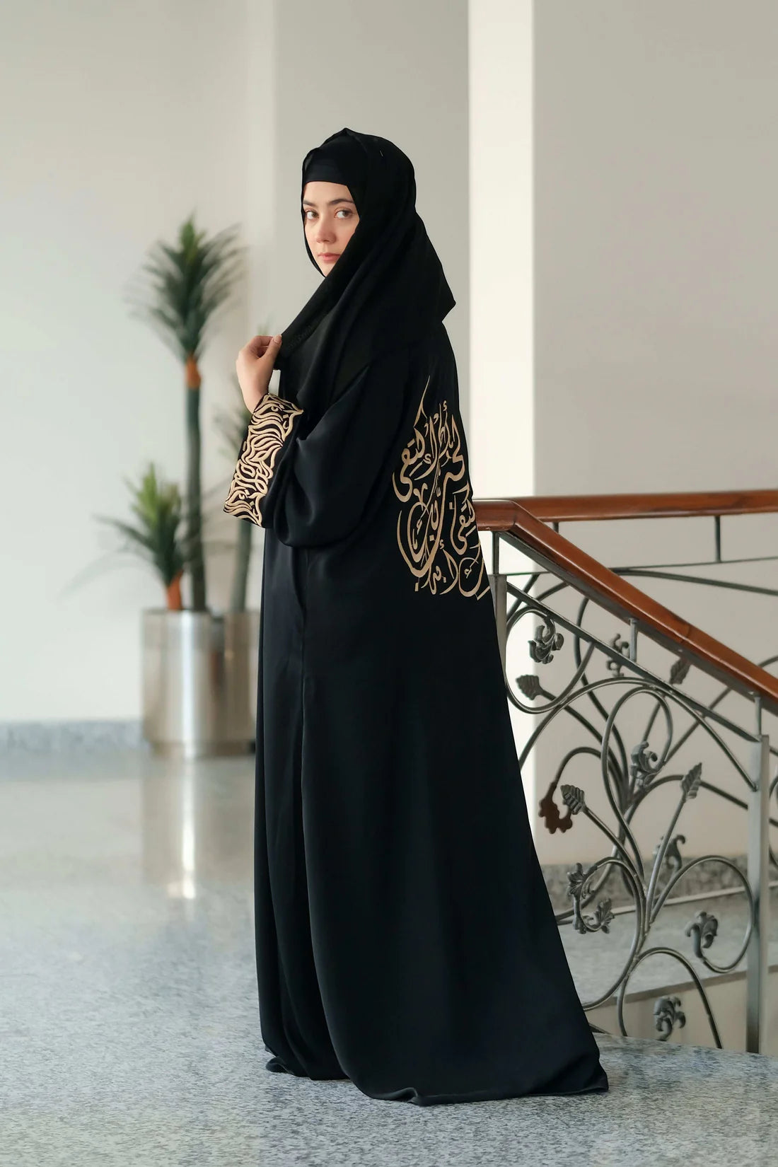Safaa Calligraphy Abaya