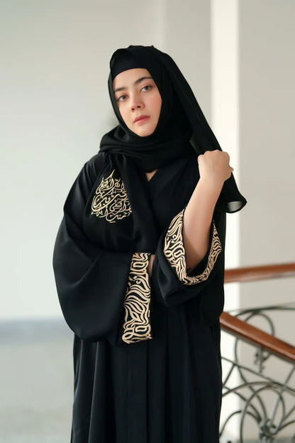 Safaa Calligraphy Abaya